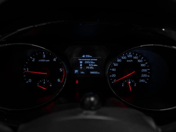 Kia Carnival III с пробегом 2018 года, цена 2 645 000 рублей, 186632 км, минивэн, Автокод Объявления