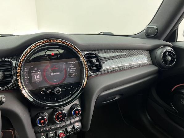 Mini Hatch III (F55/F56) Рестайлинг 2 с пробегом 2022 года, цена 3 790 000 рублей, 20650 км, хэтчбек, Автокод Объявления