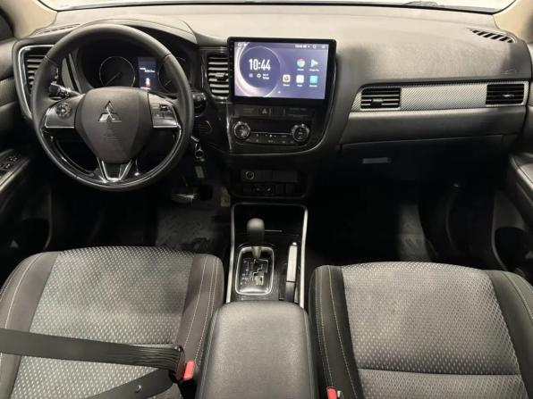 Mitsubishi Outlander III Рестайлинг 2 с пробегом 2018 года, цена 1 918 000 рублей, 187900 км, внедорожник, Автокод Объявления