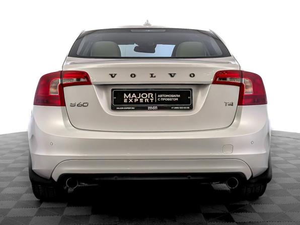 Volvo S60 II Рестайлинг с пробегом 2014 года, цена 1 715 000 рублей, 114730 км, седан, Автокод Объявления