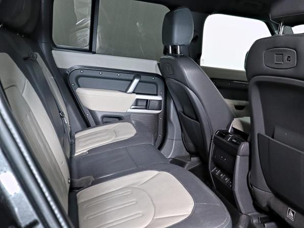 Land Rover Defender II с пробегом 2021 года, цена 4 150 000 рублей, 240275 км, внедорожник, Автокод Объявления
