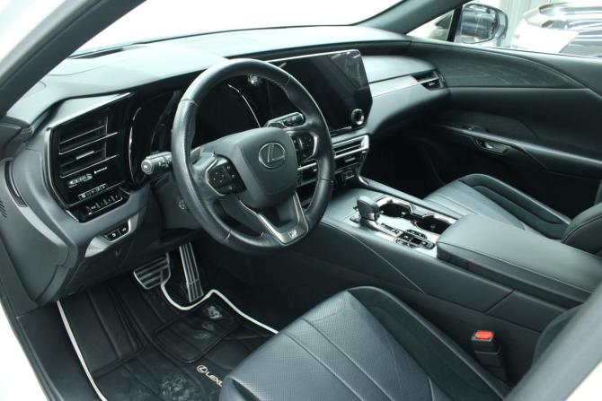Lexus RX V с пробегом 2022 года, цена 8 350 000 рублей, 31631 км, внедорожник, Автокод Объявления