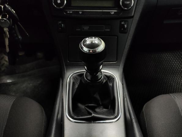 Toyota Avensis III с пробегом 2009 года, цена 850 000 рублей, 244132 км, седан, Автокод Объявления