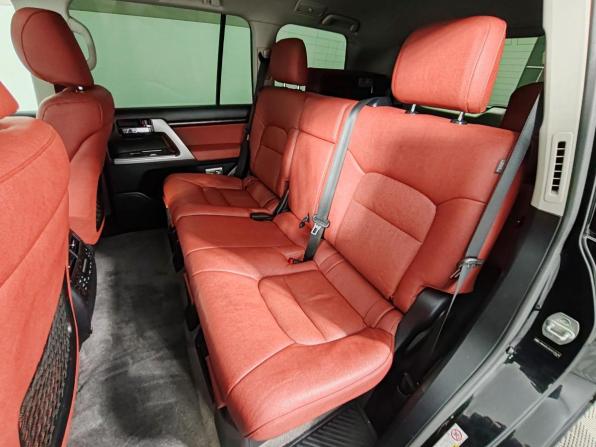 Toyota Land Cruiser 200 Series Рестайлинг 1 с пробегом 2014 года, цена 3 549 000 рублей, 300701 км, внедорожник, Автокод Объявления