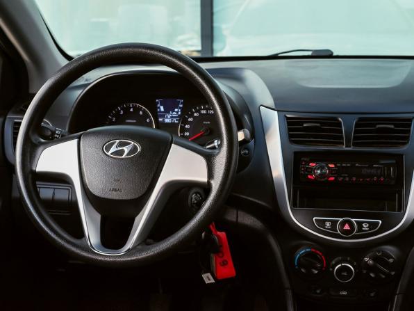 Hyundai Solaris I с пробегом 2011 года, цена 570 000 рублей, 98500 км, седан, Автокод Объявления