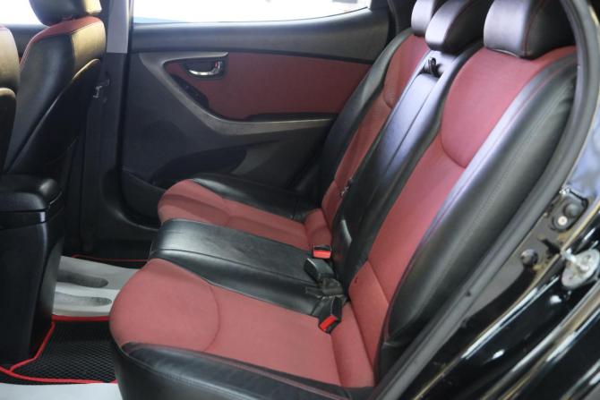 Hyundai Elantra V (MD) с пробегом 2012 года, цена 899 000 рублей, 178000 км, седан, Автокод Объявления