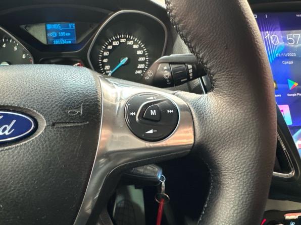 Ford Focus III с пробегом 2013 года, цена 899 000 рублей, 181133 км, седан, Автокод Объявления