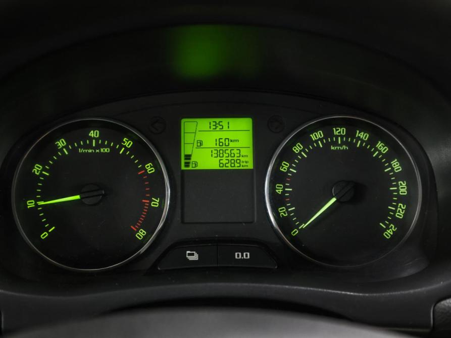 Skoda Fabia II Рестайлинг Москва  - изображение 14