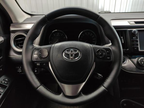 Toyota RAV4 IV (XA40) Рестайлинг с пробегом 2017 года, цена 2 183 000 рублей, 168808 км, внедорожник, Автокод Объявления