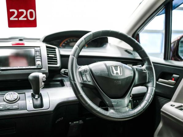 Honda Freed I с пробегом 2009 года, цена 870 000 рублей, 153949 км, компактвэн, Автокод Объявления