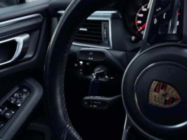 Porsche Macan I с пробегом 2018 года, цена 4 299 000 рублей, 67891 км, внедорожник, Автокод Объявления