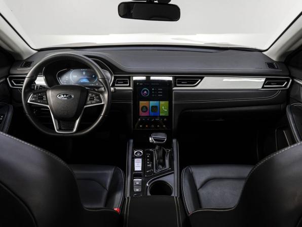 JAC J7 I с пробегом 2023 года, цена 1 400 000 рублей, 55807 км, лифтбек, Автокод Объявления