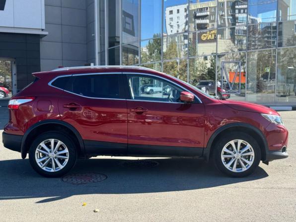 Nissan Qashqai II с пробегом 2018 года, цена 1 620 000 рублей, 107870 км, внедорожник, Автокод Объявления