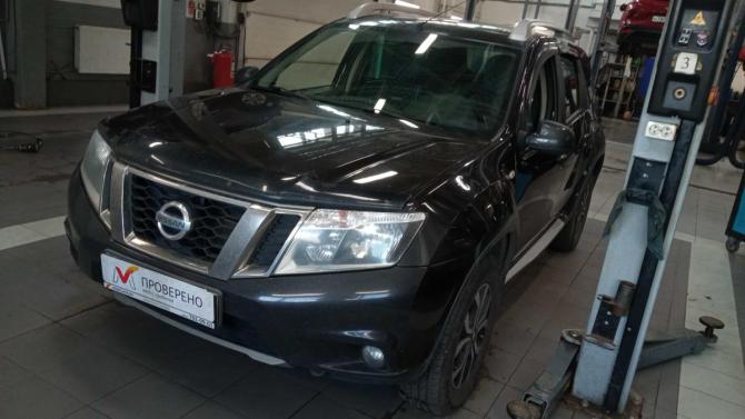 Nissan Terrano III (D10)