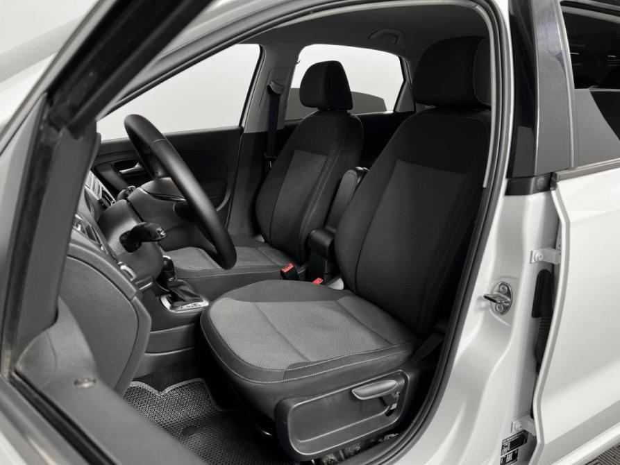 Volkswagen Polo V Рестайлинг Казань  - изображение 10