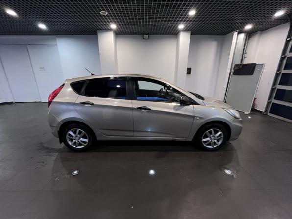 Hyundai Solaris I с пробегом 2011 года, цена 590 000 рублей, 240410 км, хэтчбек, Автокод Объявления