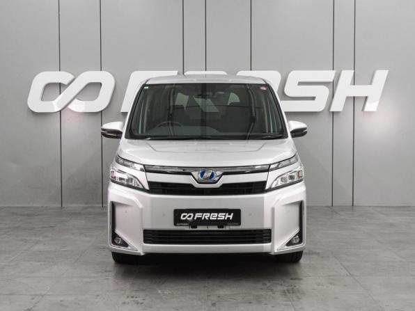 Toyota Voxy III (R80) Рестайлинг с пробегом 2020 года, цена 3 339 000 рублей, 60892 км, минивэн, Автокод Объявления