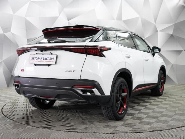 Omoda C5 I с пробегом 2024 года, цена 1 996 000 рублей, 1200 км, внедорожник, Автокод Объявления