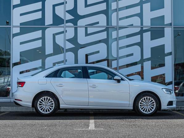 Audi A3 III (8V) Рестайлинг с пробегом 2018 года, цена 2 380 000 рублей, 106926 км, седан, Автокод Объявления