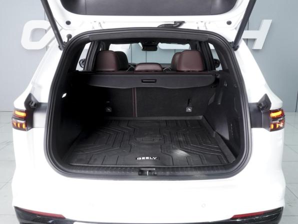 Geely Monjaro I с пробегом 2023 года, цена 2 750 000 рублей, 102485 км, внедорожник, Автокод Объявления