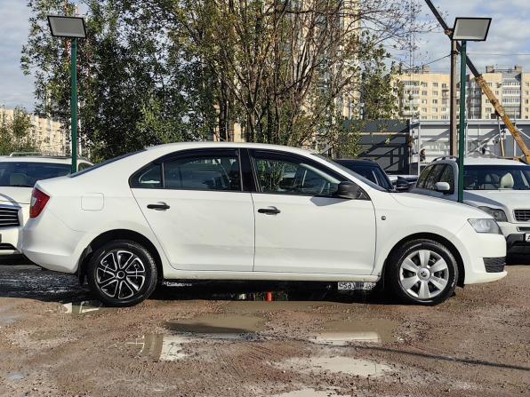 Skoda Rapid I с пробегом 2016 года, цена 949 000 рублей, 162694 км, лифтбек, Автокод Объявления