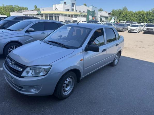 Lada (ВАЗ) Granta I с пробегом 2013 года, цена 300 000 рублей, 220000 км, седан, Автокод Объявления