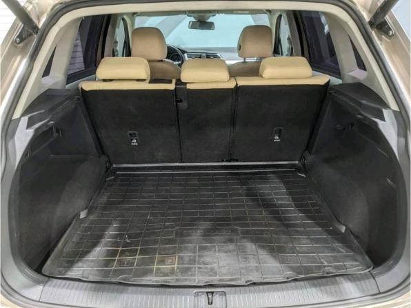 Volkswagen Tiguan II с пробегом 2019 года, цена 1 940 000 рублей, 209000 км, внедорожник, Автокод Объявления