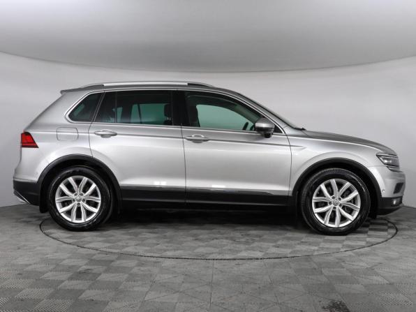 Volkswagen Tiguan II с пробегом 2017 года, цена 2 420 000 рублей, 101940 км, внедорожник, Автокод Объявления