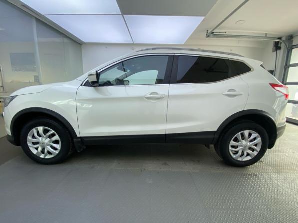 Nissan Qashqai II с пробегом 2017 года, цена 1 679 000 рублей, 175738 км, внедорожник, Автокод Объявления