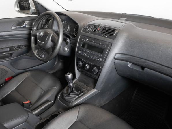 Skoda Octavia II (A5) Рестайлинг с пробегом 2009 года, цена 670 000 рублей, 249715 км, лифтбек, Автокод Объявления