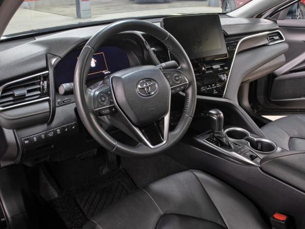 Toyota Camry VIII (XV70) Рестайлинг с пробегом 2023 года, цена 3 698 000 рублей, 24146 км, седан, Автокод Объявления