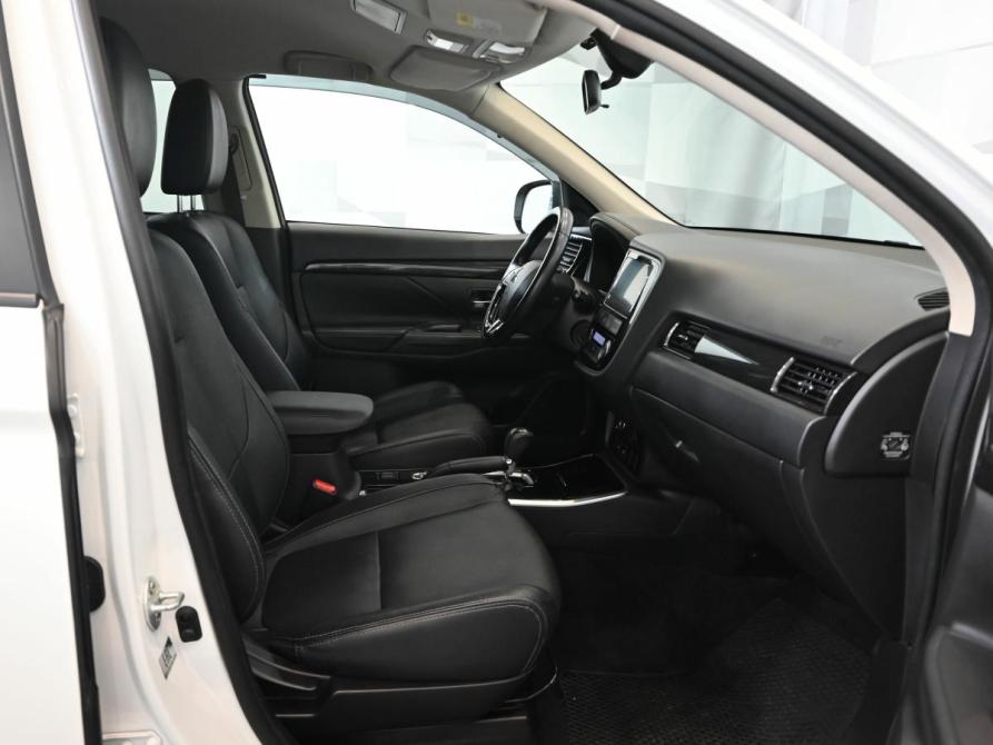 Mitsubishi Outlander III Рестайлинг 2 Екатеринбург  - изображение 10