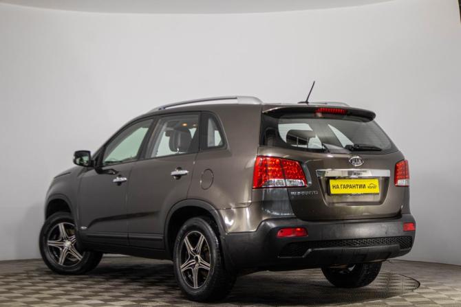 Kia Sorento II с пробегом 2011 года, цена 1 529 000 рублей, 330024 км, внедорожник, Автокод Объявления