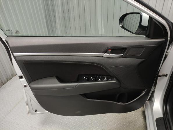 Hyundai Elantra VI (AD) Рестайлинг с пробегом 2019 года, цена 1 550 000 рублей, 193394 км, седан, Автокод Объявления