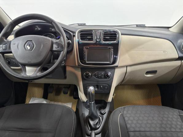 Renault Logan II с пробегом 2015 года, цена 700 000 рублей, 272365 км, седан, Автокод Объявления