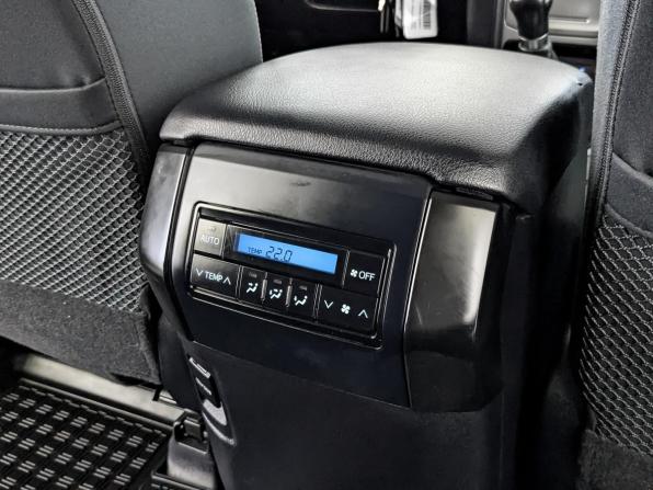 Toyota Land Cruiser Prado 150 Series Рестайлинг 2 с пробегом 2018 года, цена 4 350 000 рублей, 84348 км, внедорожник, Автокод Объявления