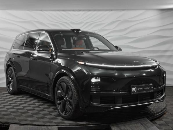 Новый Li Auto (Lixiang) L9 I Рестайлинг 2025 года, цена 11 790 000 рублей, внедорожник, Автокод Объявления