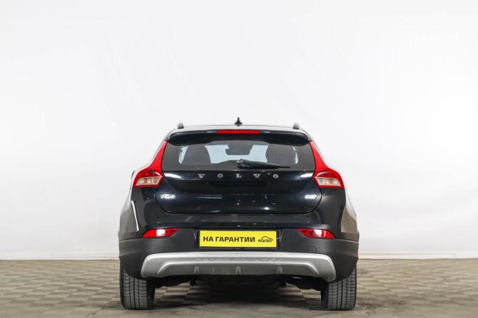 Volvo V40 II с пробегом 2014 года, цена 1 089 000 рублей, 240000 км, хэтчбек, Автокод Объявления