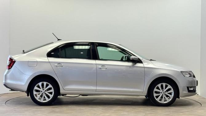 Skoda Rapid I Рестайлинг с пробегом 2018 года, цена 1 260 000 рублей, 77962 км, лифтбек, Автокод Объявления