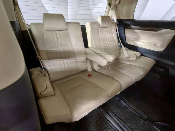 Toyota Alphard III Рестайлинг с пробегом 2019 года, цена 3 479 000 рублей, 248209 км, минивэн, Автокод Объявления