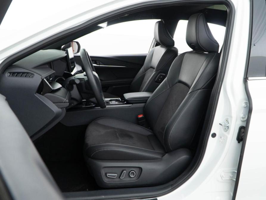 Toyota Camry IX (XV80) China Market Москва  - изображение 12