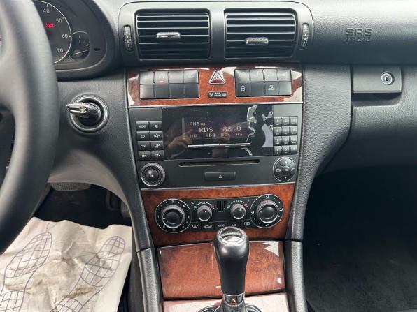 Mercedes-Benz C-Класс II (W203) Рестайлинг с пробегом 2006 года, цена 549 000 рублей, 335184 км, седан, Автокод Объявления