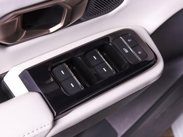 JETOUR DASHING I с пробегом 2023 года, цена 1 799 000 рублей, 72100 км, внедорожник, Автокод Объявления