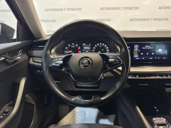 Skoda Octavia IV (A8) с пробегом 2021 года, цена 1 859 000 рублей, 130000 км, лифтбек, Автокод Объявления