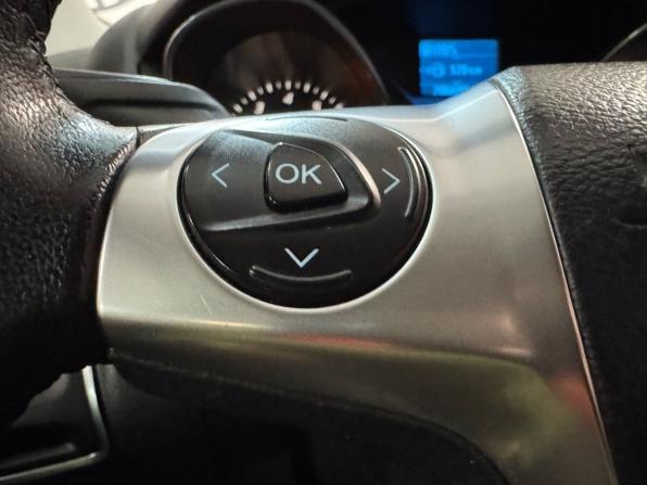 Ford Focus III с пробегом 2013 года, цена 800 000 рублей, 206689 км, хэтчбек, Автокод Объявления