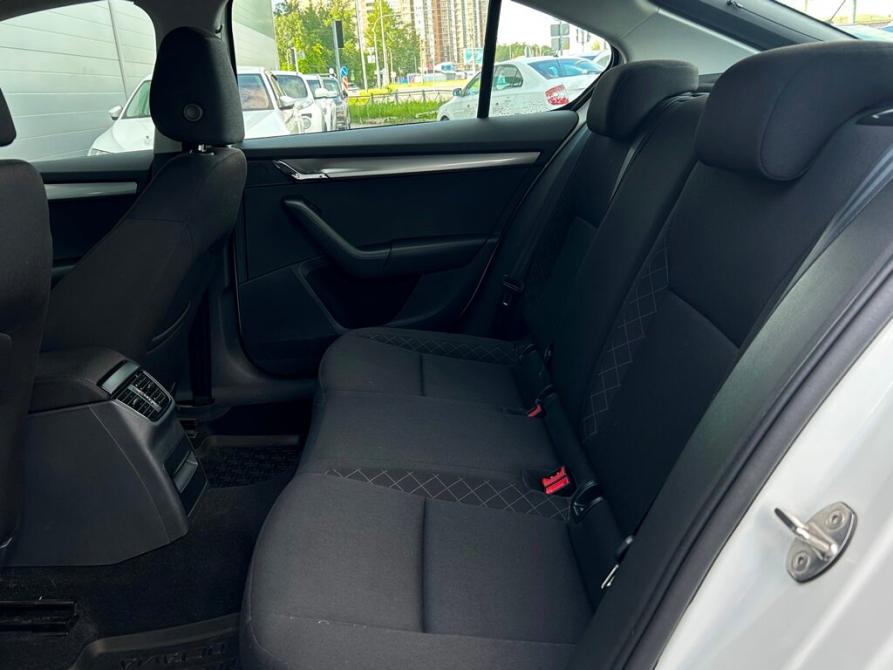 Skoda Octavia III (A7) Рестайлинг Санкт-Петербург  - изображение 10
