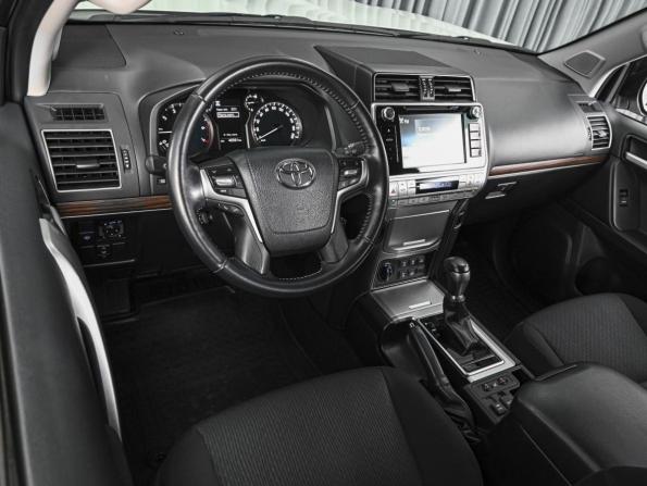 Toyota Land Cruiser Prado 150 Series Рестайлинг 2 с пробегом 2019 года, цена 6 869 000 рублей, 46561 км, внедорожник, Автокод Объявления