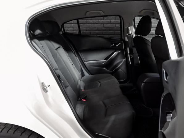 Mazda Axela III Рестайлинг с пробегом 2017 года, цена 1 435 000 рублей, 125682 км, хэтчбек, Автокод Объявления