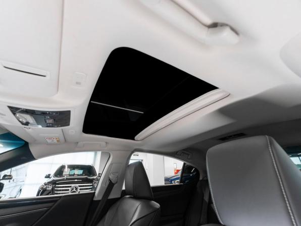 Lexus ES VII с пробегом 2020 года, цена 3 630 000 рублей, 98246 км, седан, Автокод Объявления