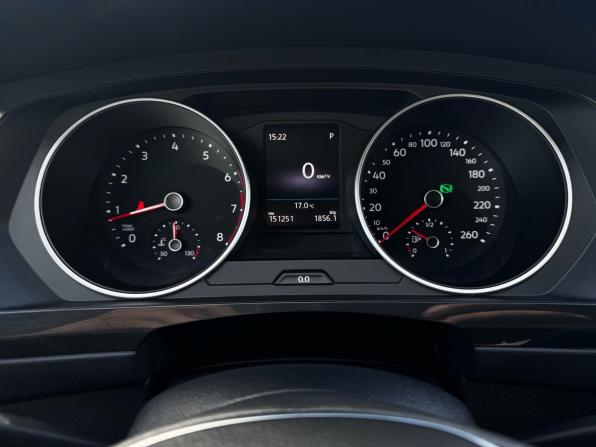 Volkswagen Tiguan II с пробегом 2018 года, цена 2 499 000 рублей, 151000 км, внедорожник, Автокод Объявления